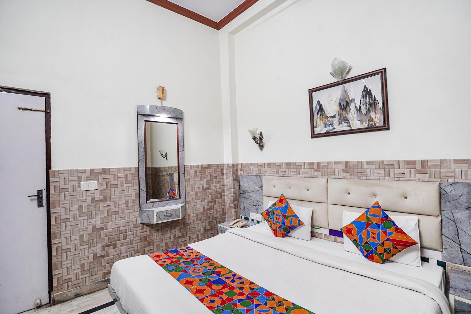 Fabhotel Sarwan Агра Екстер'єр фото