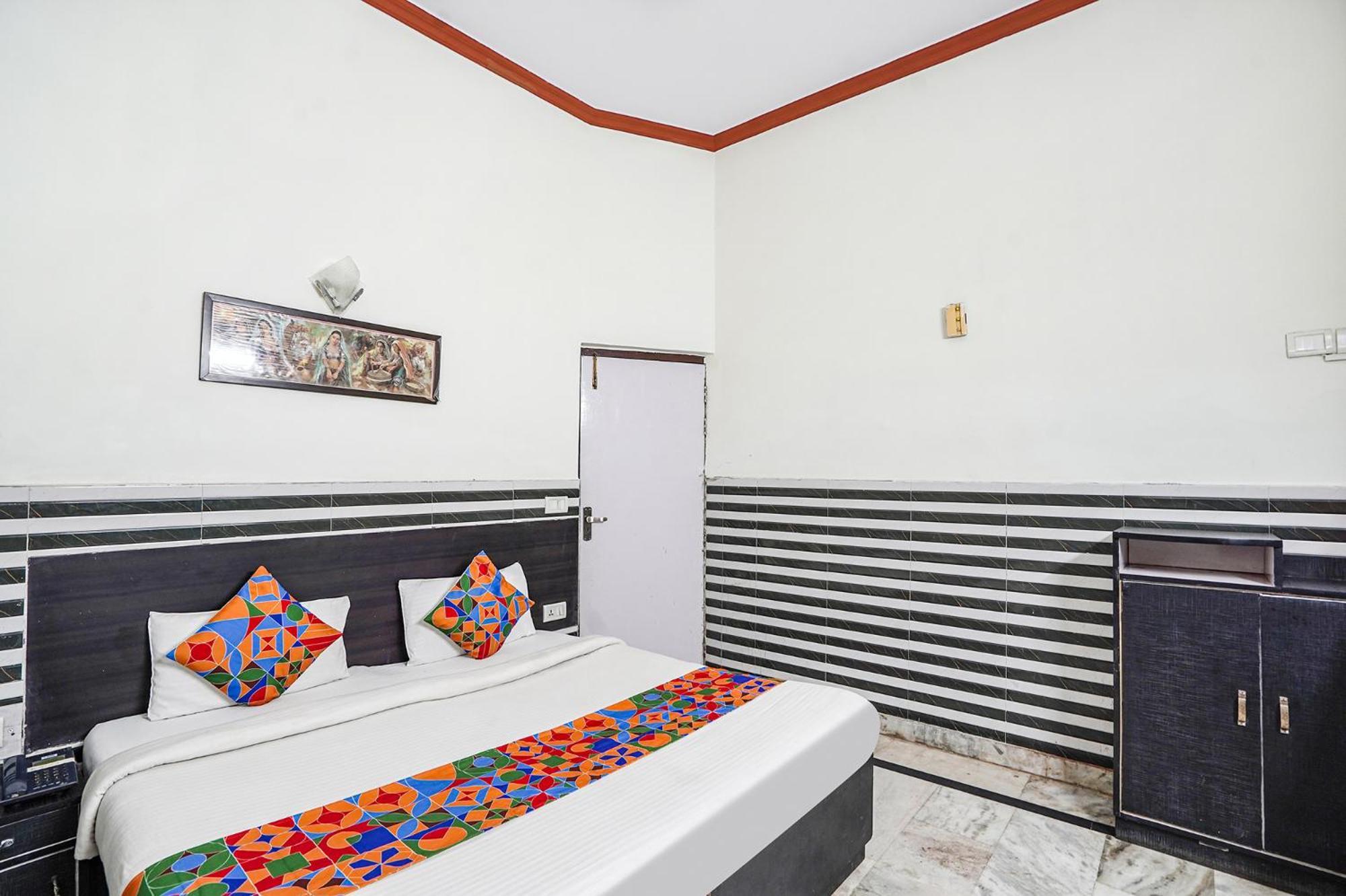 Fabhotel Sarwan Агра Екстер'єр фото