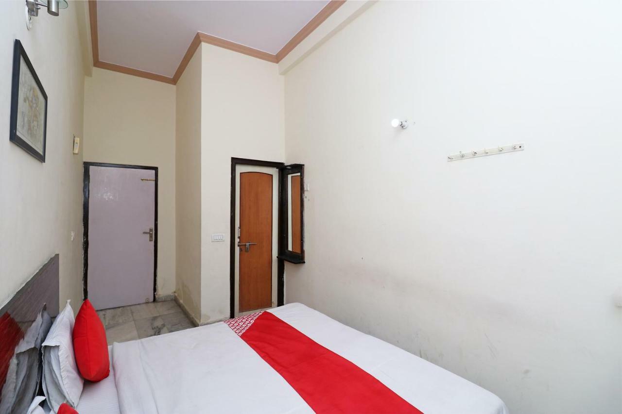 Fabhotel Sarwan Агра Екстер'єр фото